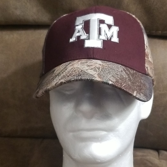 HAT - Picture 1 of 6